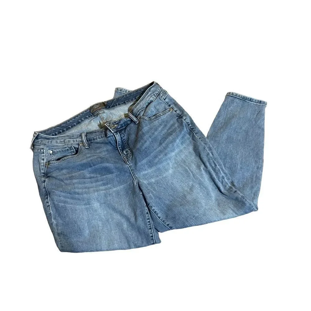 Torrid Feel the Fit Mid‎ rise skinny vintage skinny 18R